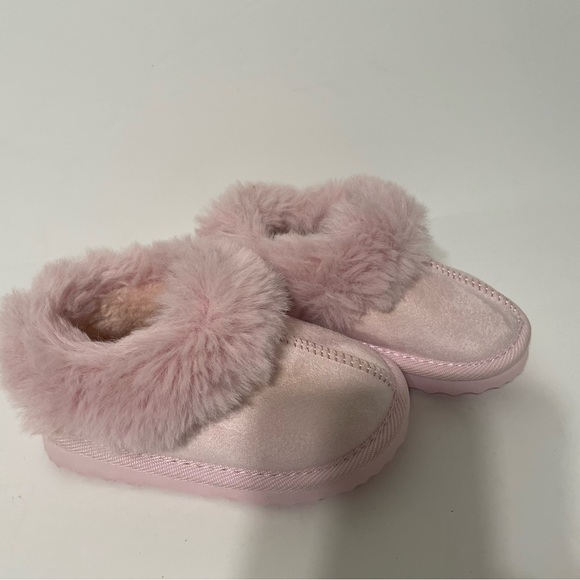 Cat & Jack | toddler faux fur cuff boot size 6 - Picture 2 of 12